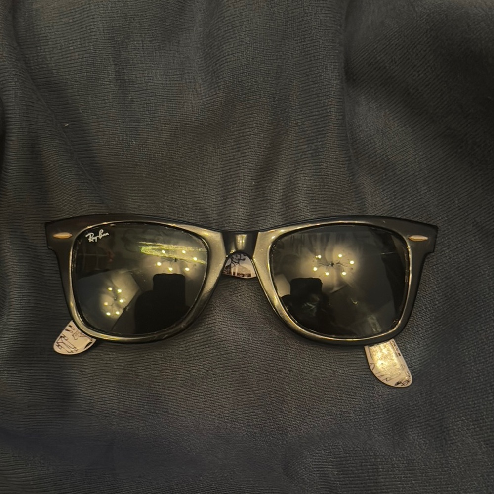 Ray-Ban Black Sunglasses